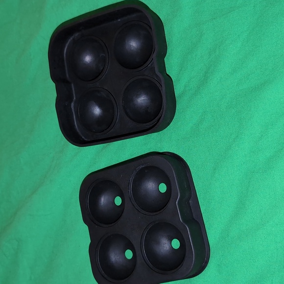 Silicone Sphere Ice Tray of 4 Black - Picture 2 of 6